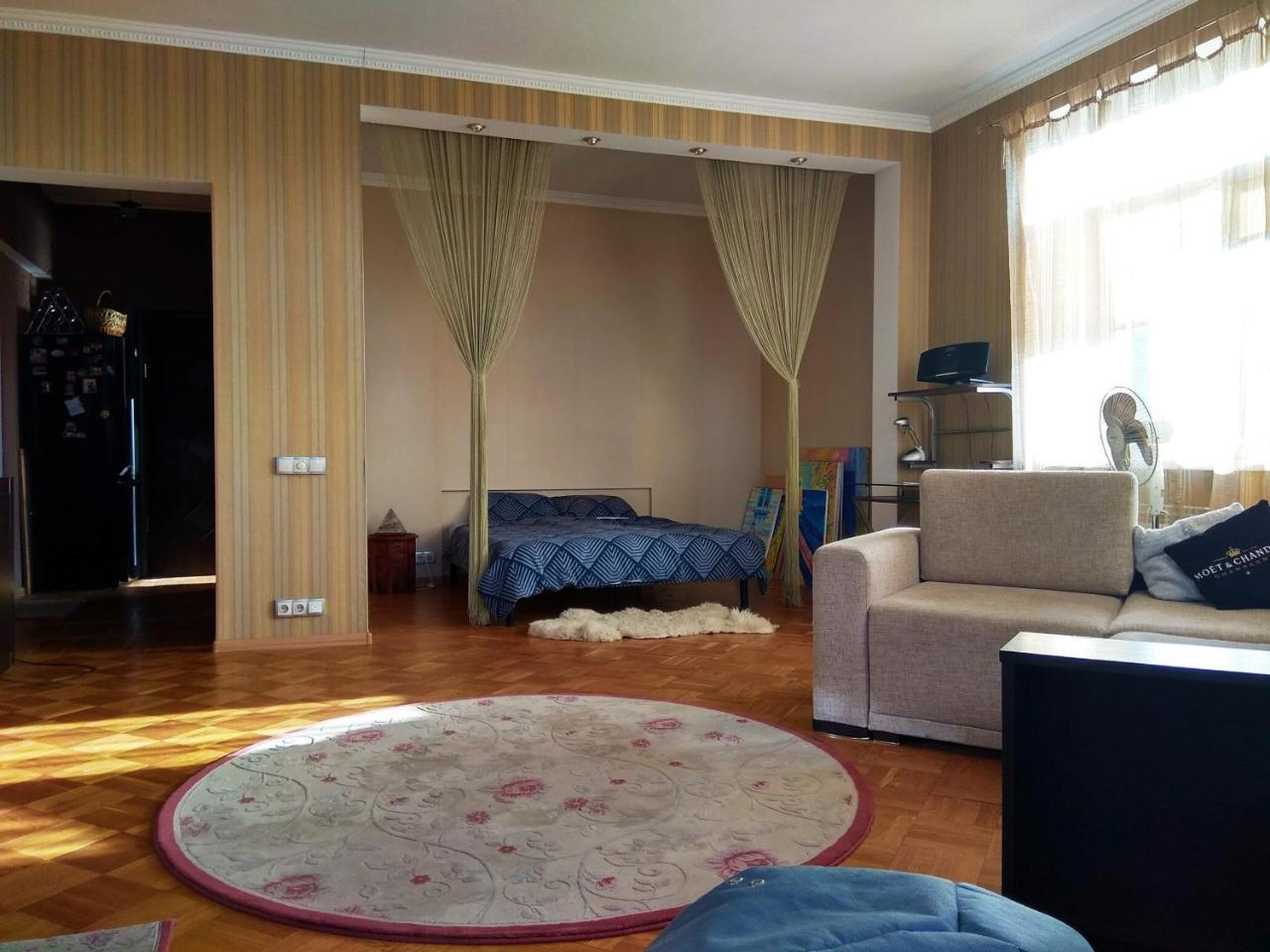 Ferienwohnung Alabama Mama Kiew Exterior foto
